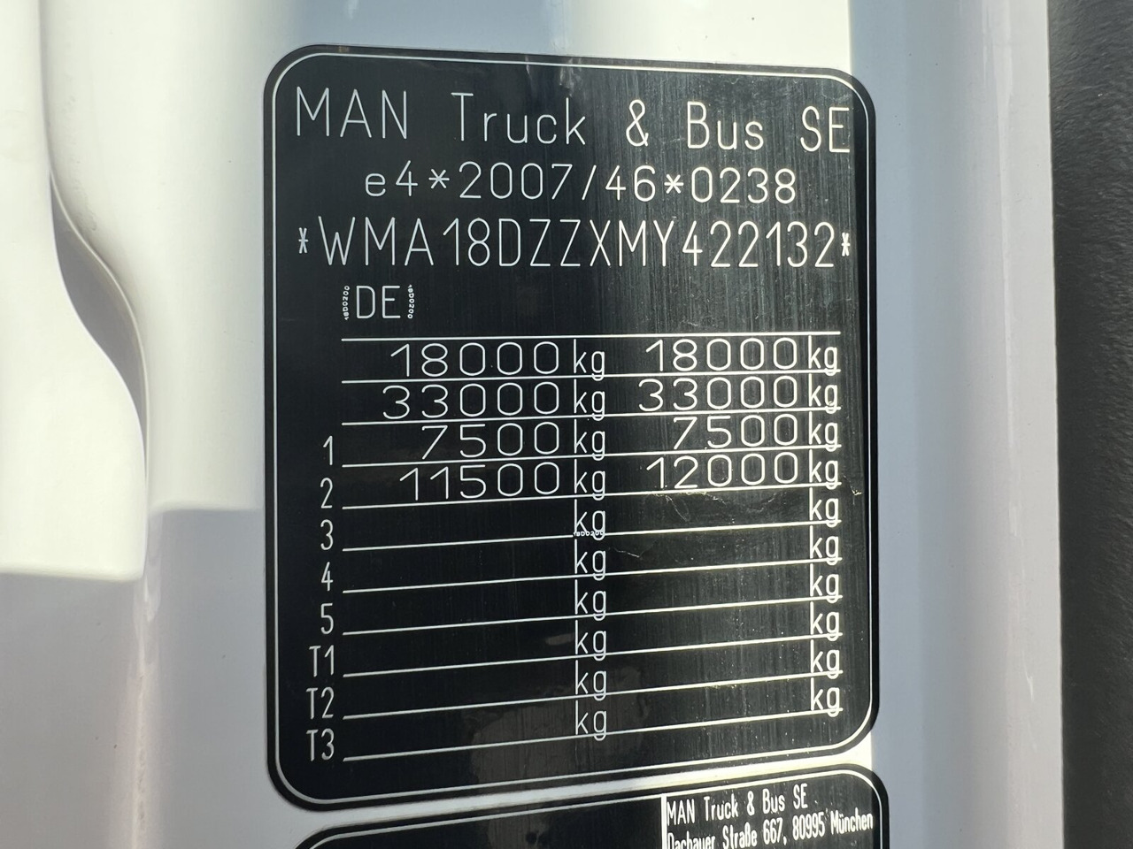 MAN TGM 18.320 4x2 BL TGM 18.320 4x2 BL, Hiab Tele-Absetzanlage, Funk - Truk skip loader: gambar 3 MAN TGM 18.320 4x2 BL TGM 18.320 4x2 BL, Hiab Tele-Absetzanlage, Funk - Truk skip loader: gambar 3