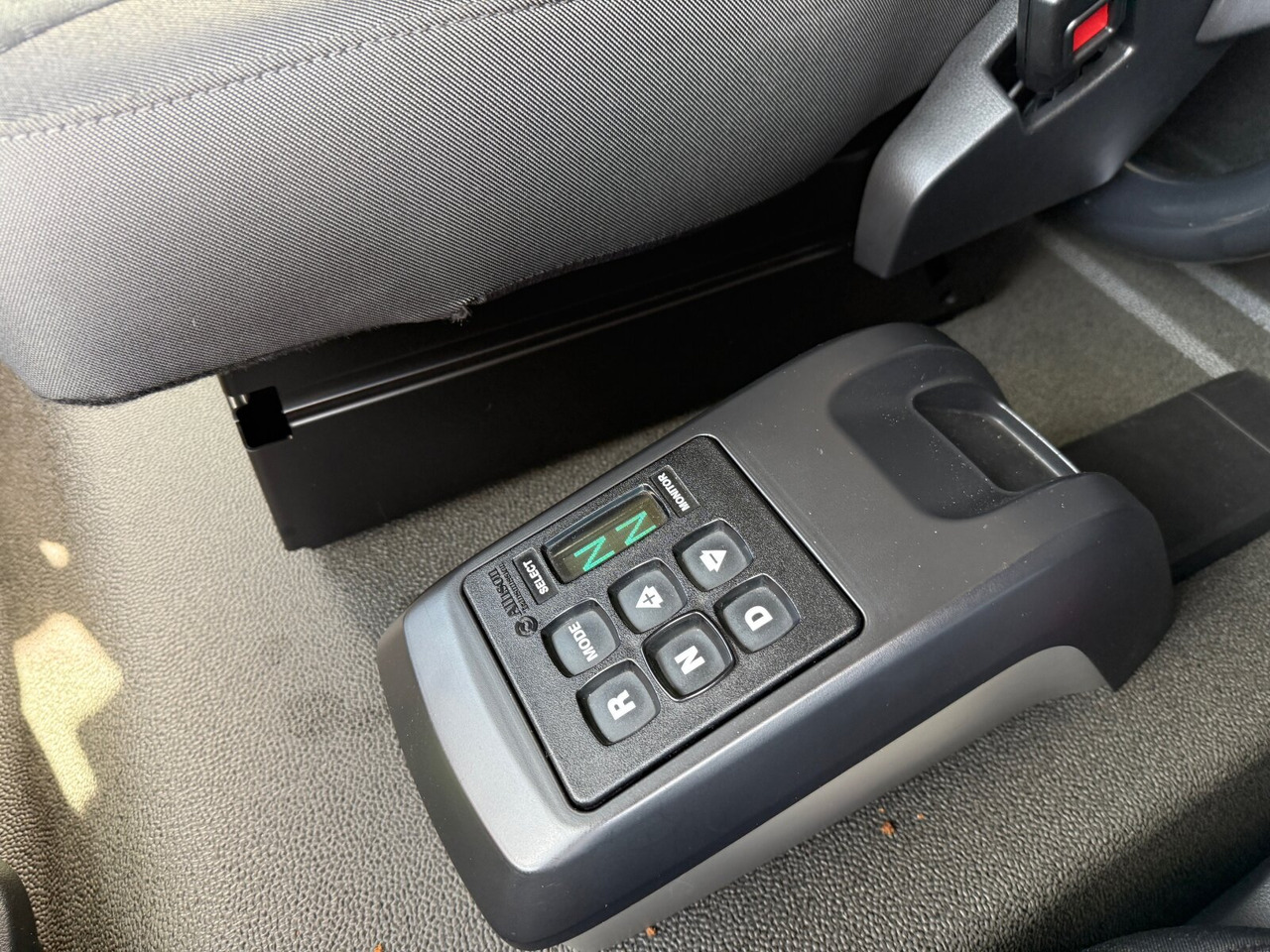 MAN TGM 18.320 4x4 BB CH TGM 18.320 4x4 BB CH - Truk sasis: gambar 5 MAN TGM 18.320 4x4 BB CH TGM 18.320 4x4 BB CH - Truk sasis: gambar 5