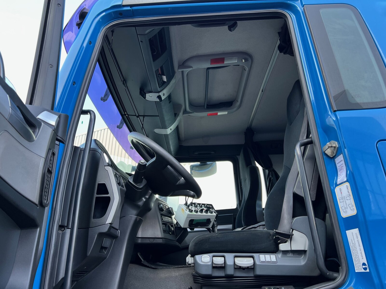 MAN TGS 18.360 4X4 BL TGS 18.360 4X4 BL, Hinterkipper, hydr. Heckklappe, Winterdienstausstattung - Truk jungkit: gambar 5 MAN TGS 18.360 4X4 BL TGS 18.360 4X4 BL, Hinterkipper, hydr. Heckklappe, Winterdienstausstattung - Truk jungkit: gambar 5