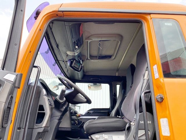 MAN TGS 26.320 6x2-4 BL TGS 26.320 6x2-4 BL, Lenkachse, Haller X2, Zöller-Schüttung - Truk sampah: gambar 4 MAN TGS 26.320 6x2-4 BL TGS 26.320 6x2-4 BL, Lenkachse, Haller X2, Zöller-Schüttung - Truk sampah: gambar 4