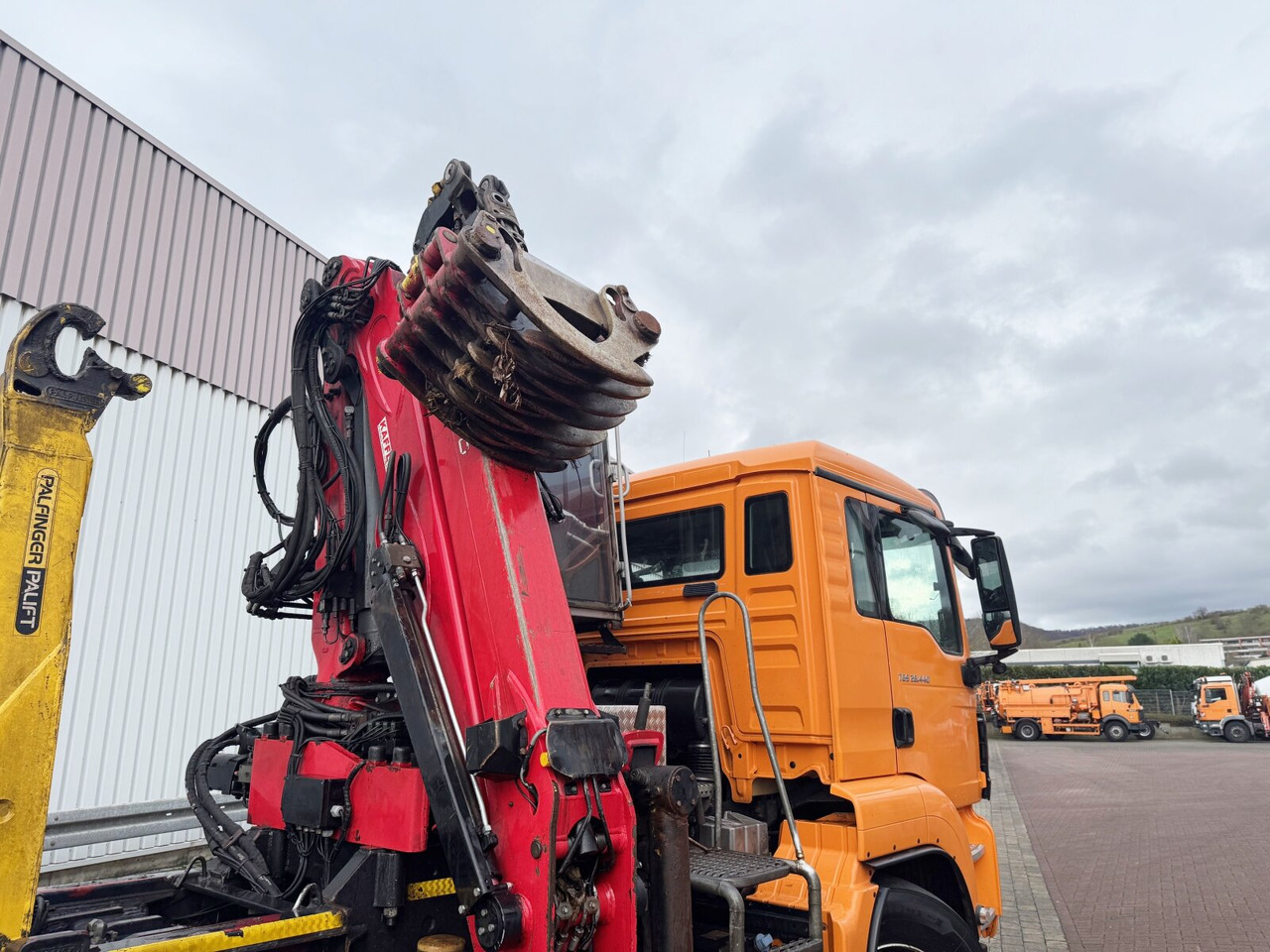 Leasing MAN TGS 26.440 6x2-4 BL TGS 26.440 6x2-4 BL, Lenk-/Liftachse, Krankabine, Kran Epsilon Q150Z96 MAN TGS 26.440 6x2-4 BL TGS 26.440 6x2-4 BL, Lenk-/Liftachse, Krankabine, Kran Epsilon Q150Z96: gambar 11 Leasing MAN TGS 26.440 6x2-4 BL TGS 26.440 6x2-4 BL, Lenk-/Liftachse, Krankabine, Kran Epsilon Q150Z96 MAN TGS 26.440 6x2-4 BL TGS 26.440 6x2-4 BL, Lenk-/Liftachse, Krankabine, Kran Epsilon Q150Z96: gambar 11