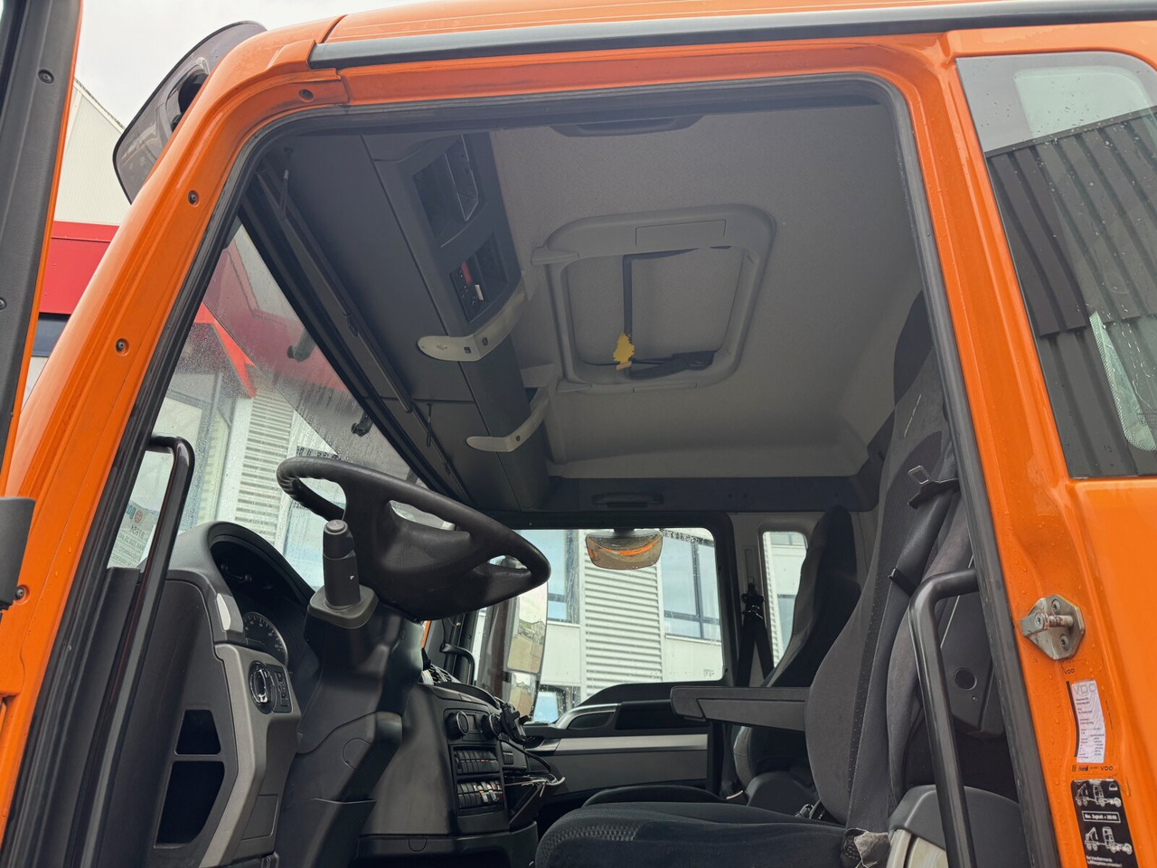 MAN TGS 26.440 6x2-4 BL TGS 26.440 6x2-4 BL, Lenk-/Liftachse, Krankabine, Kran Epsilon Q150Z96 - Hook lift, Truk derek: gambar 3 MAN TGS 26.440 6x2-4 BL TGS 26.440 6x2-4 BL, Lenk-/Liftachse, Krankabine, Kran Epsilon Q150Z96 - Hook lift, Truk derek: gambar 3