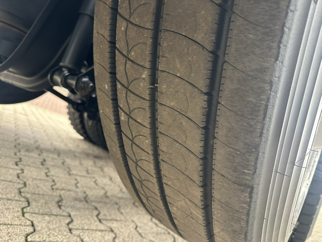 MAN TGS 26.440 6x2 BL TGS 26.440 6x2 BL - Hook lift: gambar 4 MAN TGS 26.440 6x2 BL TGS 26.440 6x2 BL - Hook lift: gambar 4