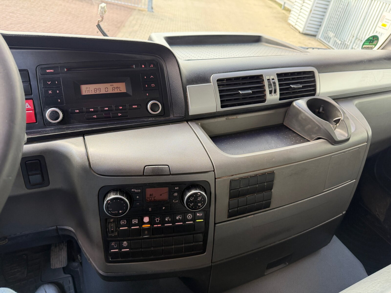 MAN TGS 26.540 6x4 BL TGS 26.540 6x4 BL, Intarder, Bordmatik - Truk jungkit: gambar 5 MAN TGS 26.540 6x4 BL TGS 26.540 6x4 BL, Intarder, Bordmatik - Truk jungkit: gambar 5