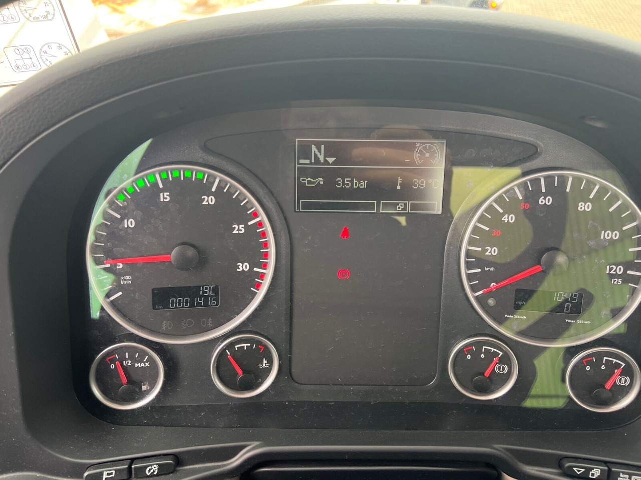 MAN TGS 33.360 6x4 BB TGS 33.360 6x4 BB, Häckslerkabine, NMV Nebenantrieb - Truk sasis: gambar 4 MAN TGS 33.360 6x4 BB TGS 33.360 6x4 BB, Häckslerkabine, NMV Nebenantrieb - Truk sasis: gambar 4