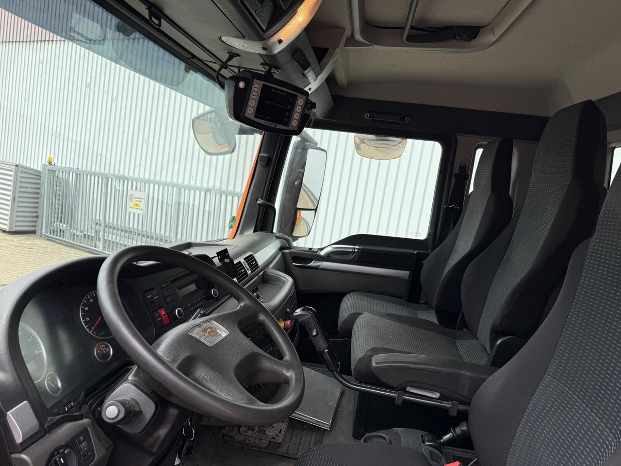 MAN TGS 35.360 8x2-6 BL TGS 35.360 8x2-6 BL, 2x Lenkachse, Zöller Medium XL, Zöller-Schüttung - Truk sampah: gambar 2 MAN TGS 35.360 8x2-6 BL TGS 35.360 8x2-6 BL, 2x Lenkachse, Zöller Medium XL, Zöller-Schüttung - Truk sampah: gambar 2