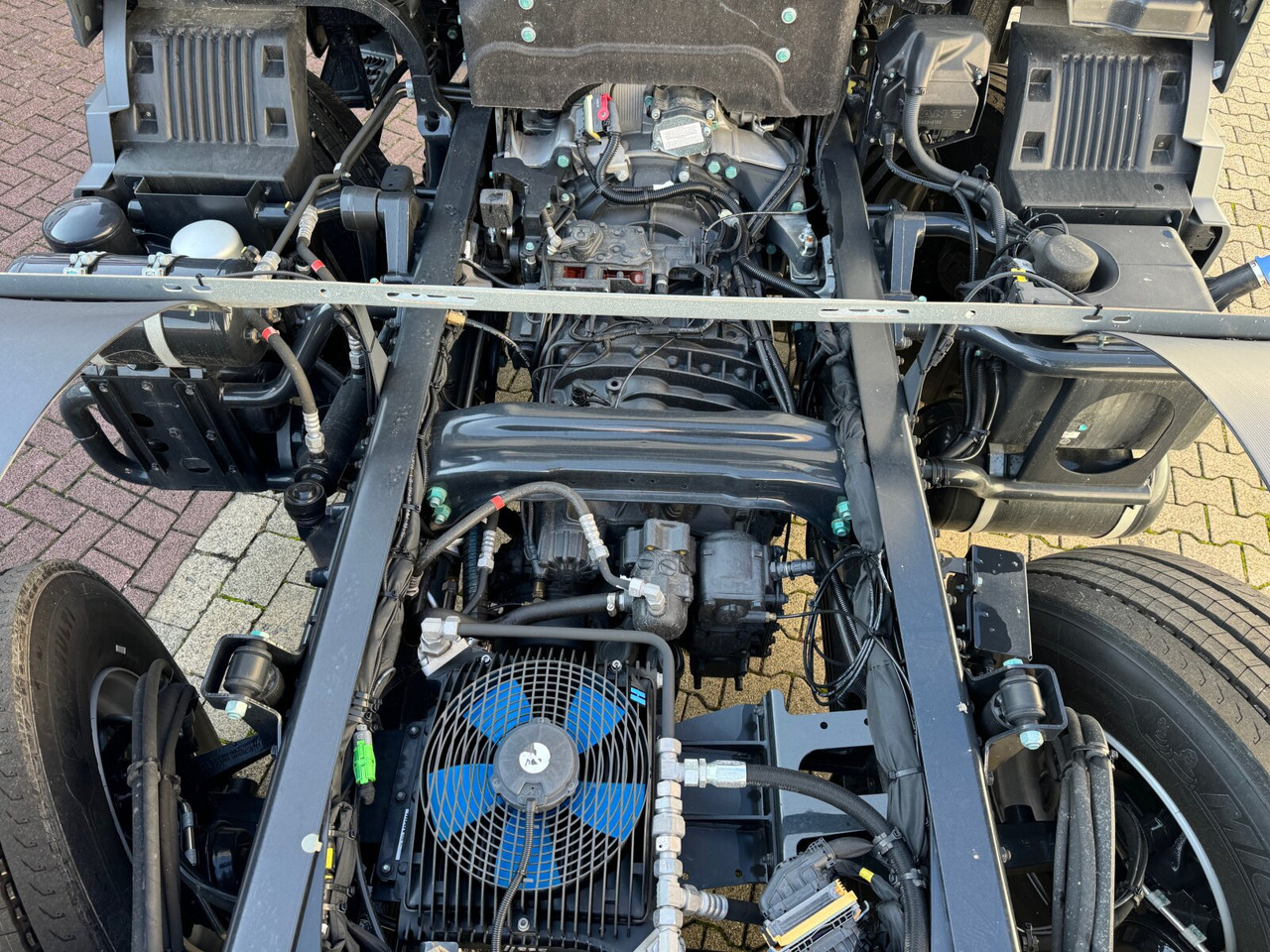 Leasing MAN TGS 35.480 8x6H BL CH TGS 35.480 8x6H BL CH, HydroDrive, Navi, Meiller Stahlmulde 18m³ MAN TGS 35.480 8x6H BL CH TGS 35.480 8x6H BL CH, HydroDrive, Navi, Meiller Stahlmulde 18m³: gambar 12