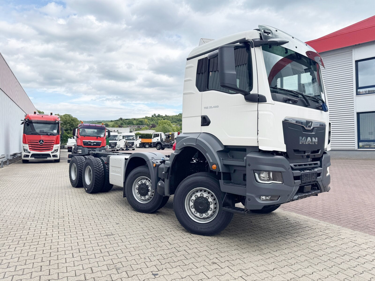 Truk jungkit baru MAN TGS 35.480 8x8 BB CH TGS 35.480 8x8 BB CH, Hohe Bauart, Nebenantrieb: gambar 10