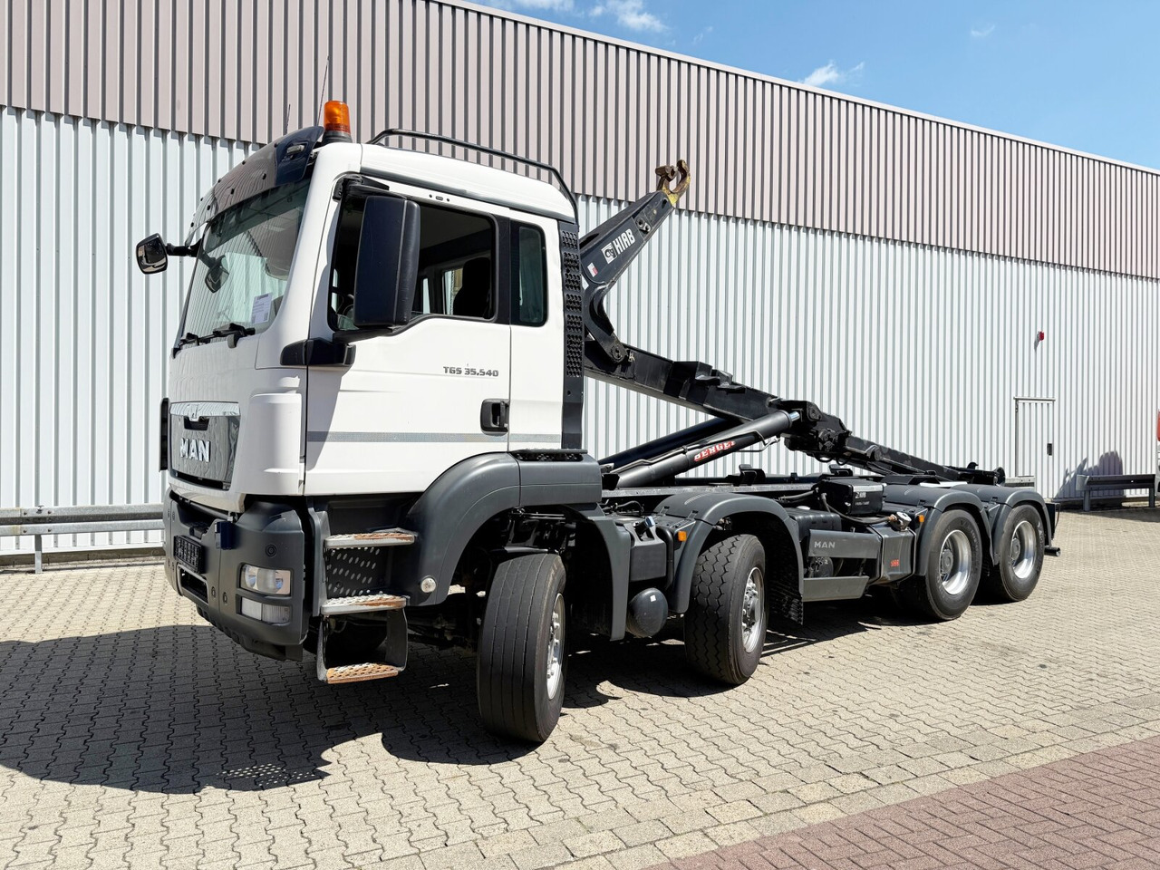 MAN TGS 35.540 8x6H BL TGS 35.540 8x6H BL, HydroDrive, PriTrader, Hiab Abrollkipper bis 7 m - Hook lift: gambar 1 MAN TGS 35.540 8x6H BL TGS 35.540 8x6H BL, HydroDrive, PriTrader, Hiab Abrollkipper bis 7 m - Hook lift: gambar 1