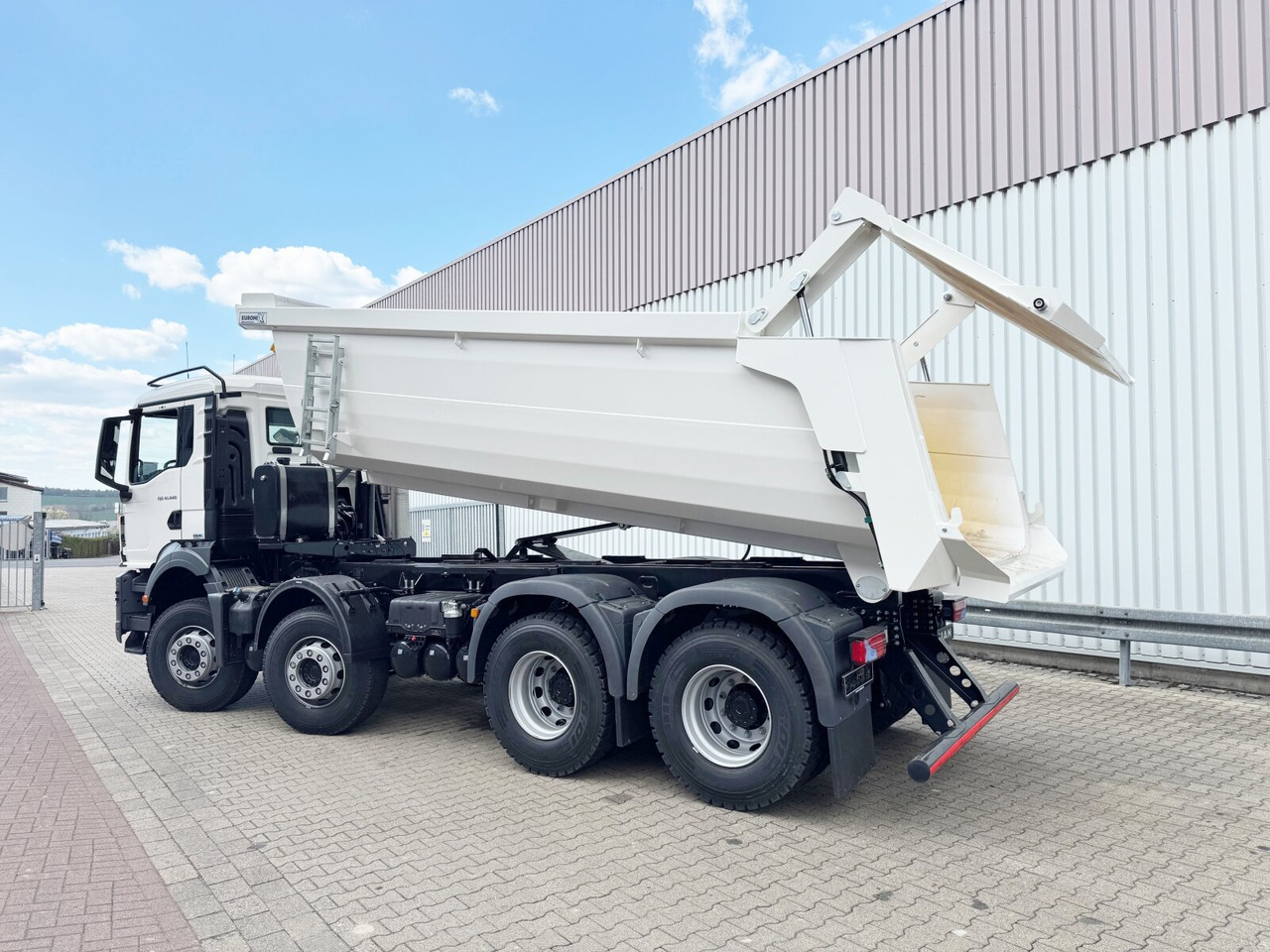 Truk sasis baru MAN TGS 41.440/480 8x4 BB TGS 41.440/480 8x4 BB, Mulde ca. 16m³ mit hydraulischer Heckklappe, mehrfach VORHANDEN: gambar 14