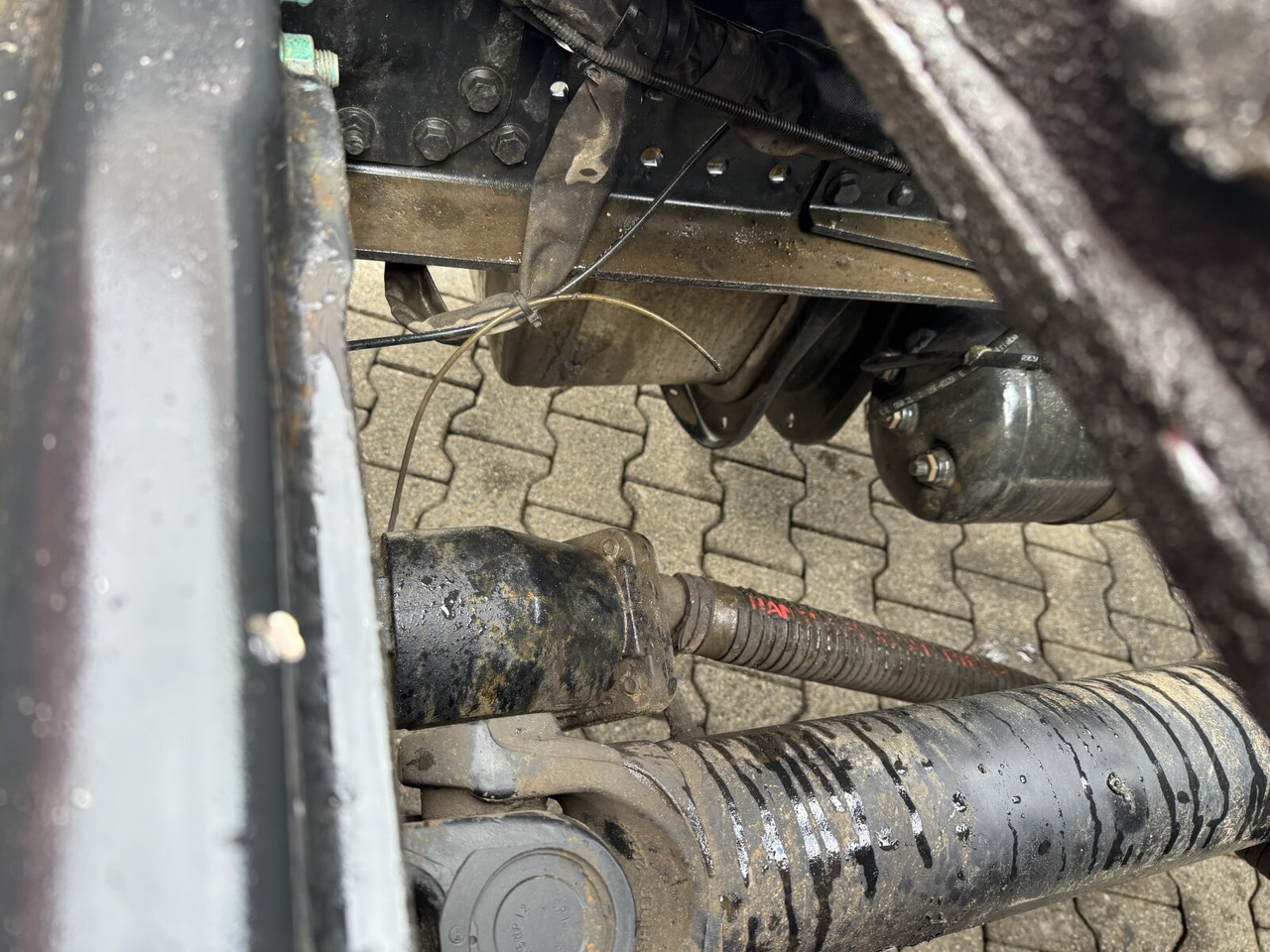MAN TGX 26.470 6X2-4 BL TGX 26.470 6X2-4 BL, Lenk-/Liftachse, XLX-Fahrerhaus, VDL Abrollanlage 7m - Hook lift: gambar 2 MAN TGX 26.470 6X2-4 BL TGX 26.470 6X2-4 BL, Lenk-/Liftachse, XLX-Fahrerhaus, VDL Abrollanlage 7m - Hook lift: gambar 2