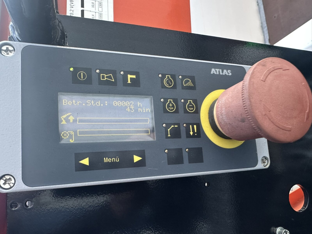 MAN TGX 26.470 6x2-4 BL TGX 26.470 6x2-4 BL, Lenk-/Liftachse, Retarder, Navi, Heckkran Atlas AK 170.2-A2 - Truk derek, Truk flatbed: gambar 4 MAN TGX 26.470 6x2-4 BL TGX 26.470 6x2-4 BL, Lenk-/Liftachse, Retarder, Navi, Heckkran Atlas AK 170.2-A2 - Truk derek, Truk flatbed: gambar 4