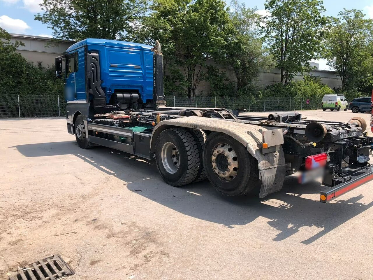 MAN TGX 26.580 6x2-4 BL TGX 26.580 6x2-4 BL, Intarder, Lenk-/Liftachse - Hook lift: gambar 4 MAN TGX 26.580 6x2-4 BL TGX 26.580 6x2-4 BL, Intarder, Lenk-/Liftachse - Hook lift: gambar 4
