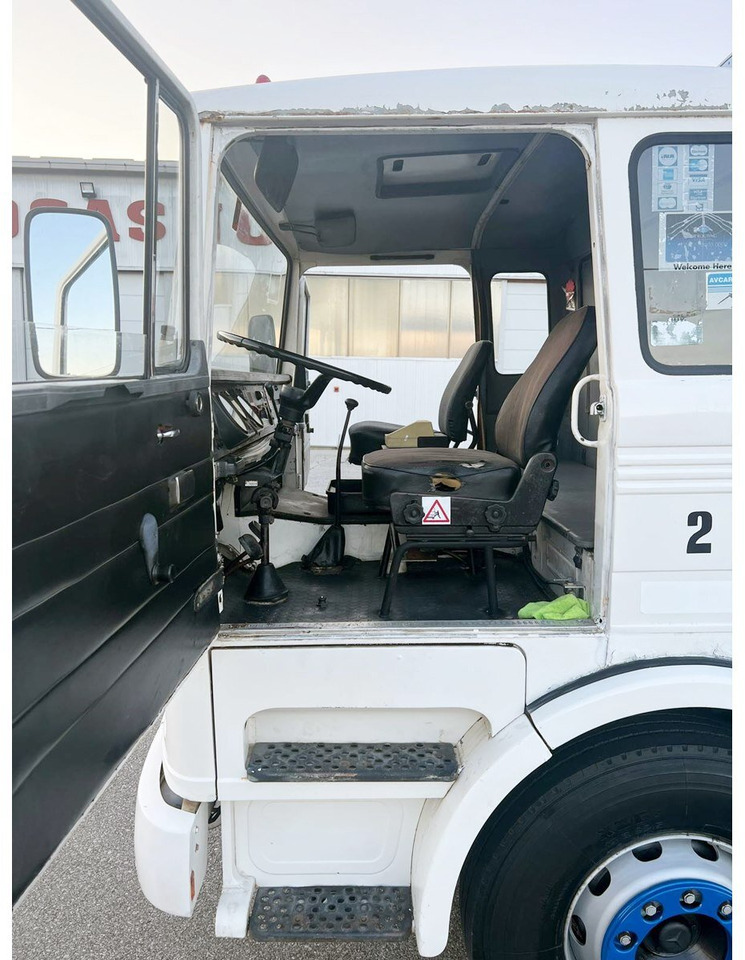 Mercedes-Benz 1923 4x2 1923 4x2 - Truk sasis: gambar 5 Mercedes-Benz 1923 4x2 1923 4x2 - Truk sasis: gambar 5