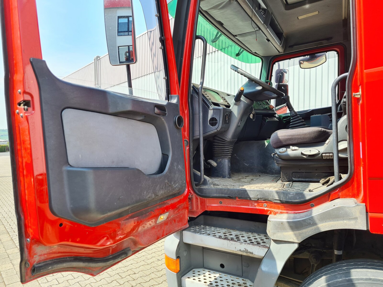 Mercedes-Benz Actros 1835 K 4x2 Actros 1835 K 4x2 - Truk sasis: gambar 2 Mercedes-Benz Actros 1835 K 4x2 Actros 1835 K 4x2 - Truk sasis: gambar 2