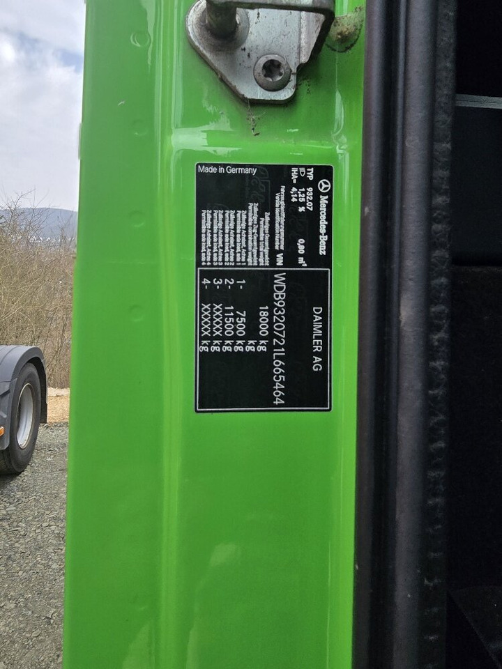 Mercedes-Benz Actros 2032 LA 4x4 Actros 2032 LA 4x4/ Rdstand 3.600 mm - Truk sasis: gambar 2 Mercedes-Benz Actros 2032 LA 4x4 Actros 2032 LA 4x4/ Rdstand 3.600 mm - Truk sasis: gambar 2
