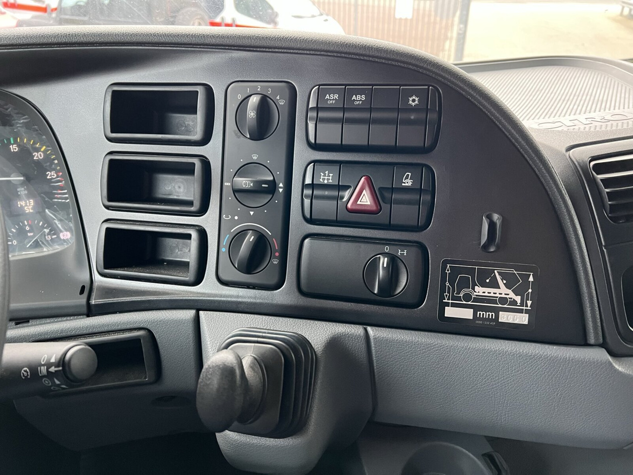 Mercedes-Benz Actros 2141 K 4x2 Actros 2141 K 4x2 - Truk sasis: gambar 3 Mercedes-Benz Actros 2141 K 4x2 Actros 2141 K 4x2 - Truk sasis: gambar 3