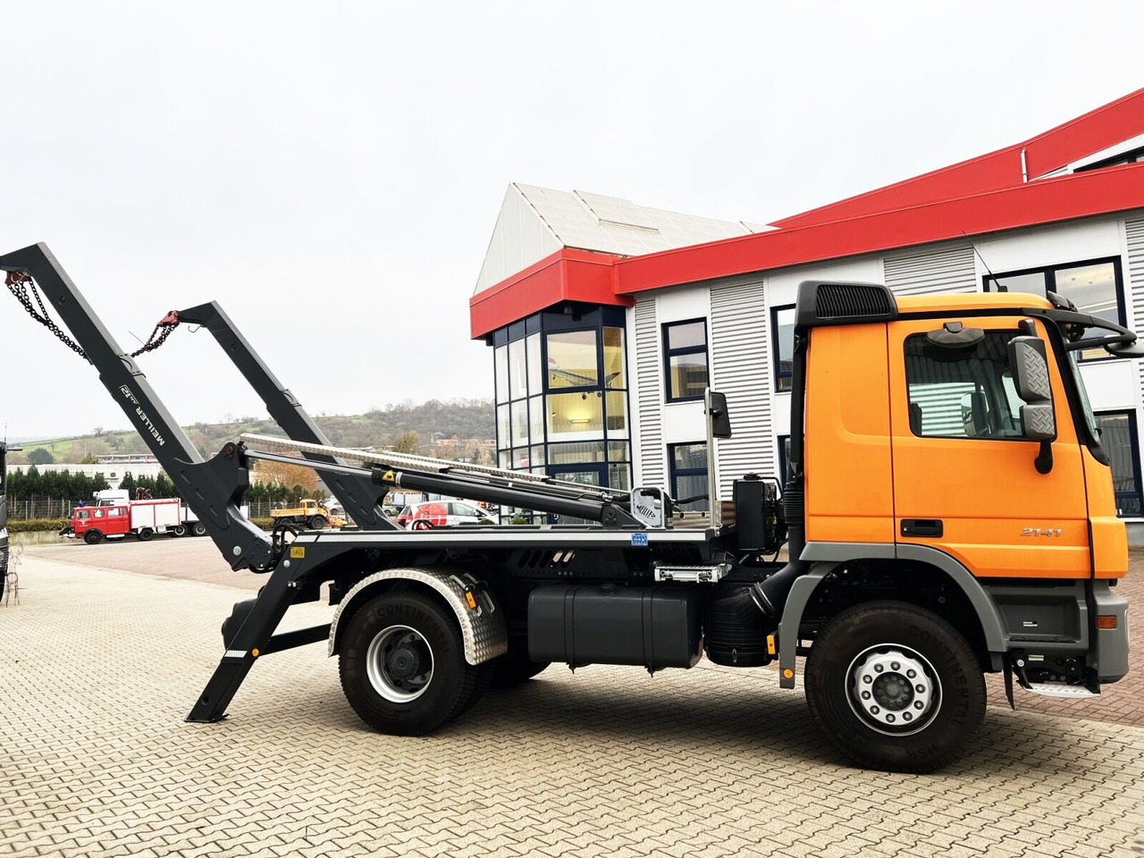 Truk skip loader baru Mercedes-Benz Actros 2141 K 4x2 Actros 2141 K 4x2, Tele-Absetzer: gambar 10