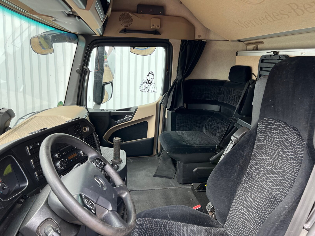 Mercedes-Benz Actros 2542/48 L/nR 6x2 Actros 2542/48 L/nR 6x2, Retarder, Standklima, StreamSpace, SoloStar - Pengangkut kontainer/ Container truck: gambar 2 Mercedes-Benz Actros 2542/48 L/nR 6x2 Actros 2542/48 L/nR 6x2, Retarder, Standklima, StreamSpace, SoloStar - Pengangkut kontainer/ Container truck: gambar 2