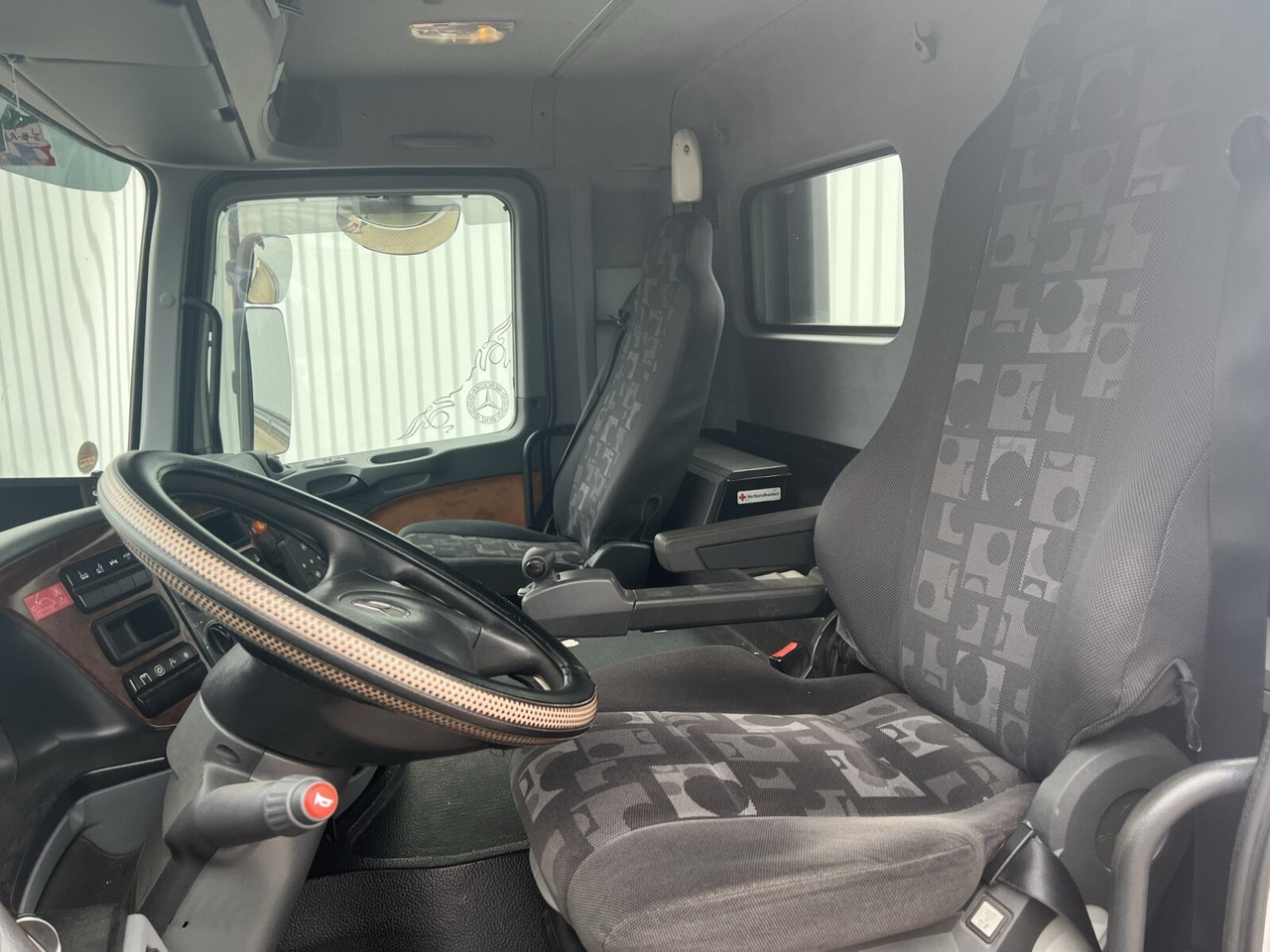 Mercedes-Benz Actros 2546 L 6x2 Actros 2546 L 6x2/48, Lift-/Lenkachse, RK 20.70 bis 7 m Container - Hook lift: gambar 3 Mercedes-Benz Actros 2546 L 6x2 Actros 2546 L 6x2/48, Lift-/Lenkachse, RK 20.70 bis 7 m Container - Hook lift: gambar 3
