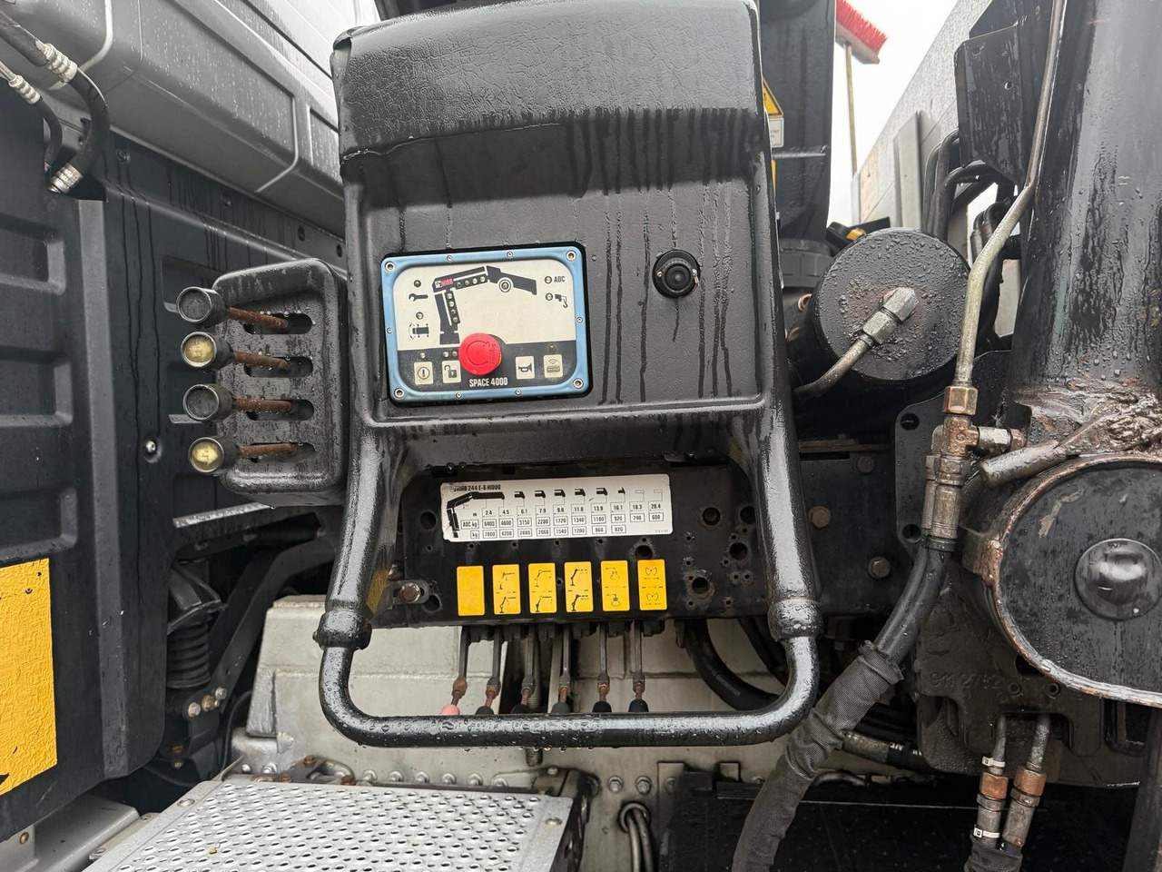 Mercedes-Benz Actros 2546 L 6x2 Actros 2546 L 6x2, Hiab Kran 244 E - 6 Hiduo, 16,1 m 920 kg, Funk - Truk derek, Truk flatbed: gambar 3 Mercedes-Benz Actros 2546 L 6x2 Actros 2546 L 6x2, Hiab Kran 244 E - 6 Hiduo, 16,1 m 920 kg, Funk - Truk derek, Truk flatbed: gambar 3