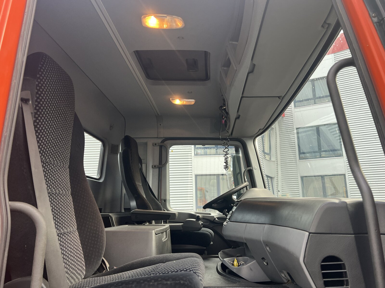 Mercedes-Benz Actros 2644/48 K 6x4 Actros 2644/48 K 6x4, Hiab Multilift - Hook lift: gambar 5 Mercedes-Benz Actros 2644/48 K 6x4 Actros 2644/48 K 6x4, Hiab Multilift - Hook lift: gambar 5