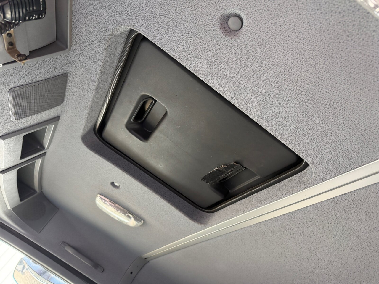 Mercedes-Benz Actros 2644 L 6x4 Actros 2644 L 6x4 - Truk sasis: gambar 3 Mercedes-Benz Actros 2644 L 6x4 Actros 2644 L 6x4 - Truk sasis: gambar 3