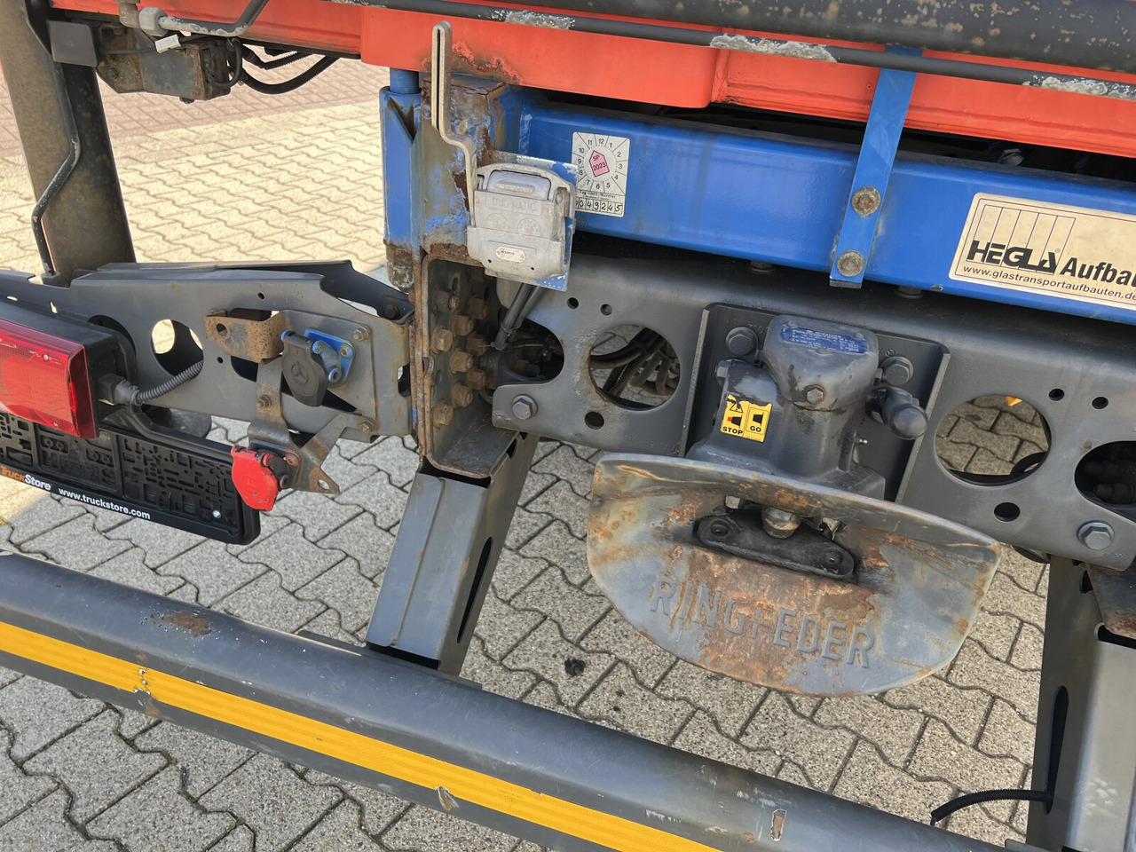 Mercedes-Benz Antos 1836 L 4x2 Antos 1836 L 4x2, Glastransporter, Heckkran Palfinger Pk 12002-EH, Funk - Truk derek: gambar 4 Mercedes-Benz Antos 1836 L 4x2 Antos 1836 L 4x2, Glastransporter, Heckkran Palfinger Pk 12002-EH, Funk - Truk derek: gambar 4