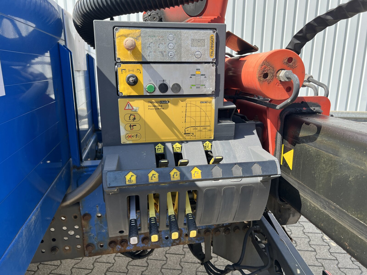 Truk derek Mercedes-Benz Antos 1836 L 4x2 Antos 1836 L 4x2, Glastransporter, Heckkran Palfinger Pk 12002-EH, Funk: gambar 6 Truk derek Mercedes-Benz Antos 1836 L 4x2 Antos 1836 L 4x2, Glastransporter, Heckkran Palfinger Pk 12002-EH, Funk: gambar 6