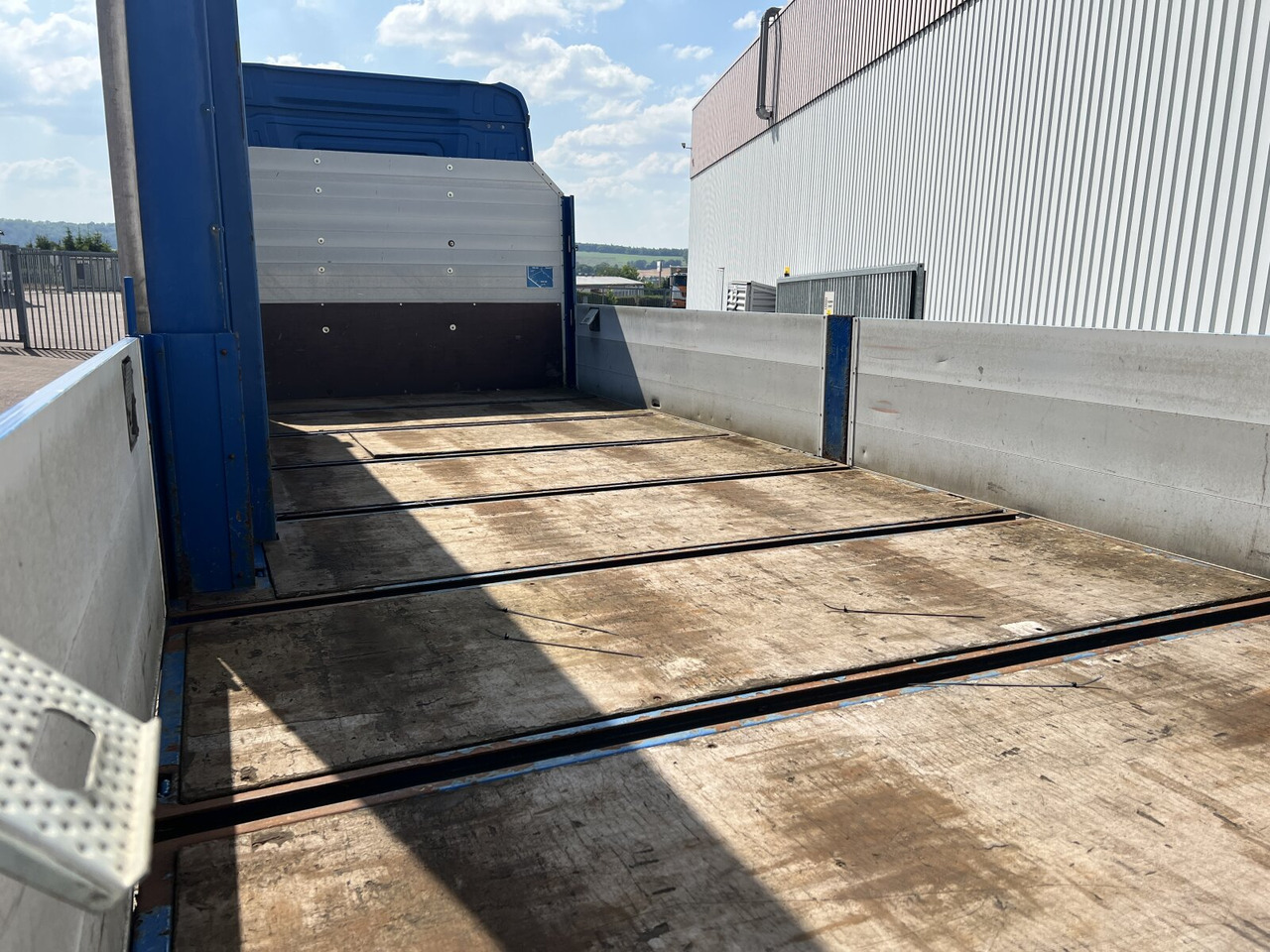 Truk derek Mercedes-Benz Antos 1836 L 4x2 Antos 1836 L 4x2, Glastransporter, Heckkran Palfinger Pk 12002-EH, Funk: gambar 13 Truk derek Mercedes-Benz Antos 1836 L 4x2 Antos 1836 L 4x2, Glastransporter, Heckkran Palfinger Pk 12002-EH, Funk: gambar 13