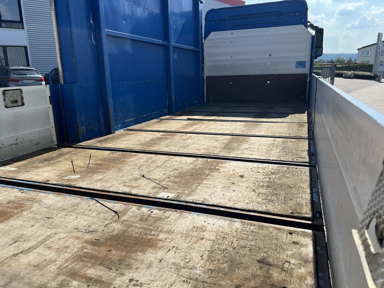 Truk derek Mercedes-Benz Antos 1836 L 4x2 Antos 1836 L 4x2, Glastransporter, Heckkran Palfinger Pk 12002-EH, Funk: gambar 14 Truk derek Mercedes-Benz Antos 1836 L 4x2 Antos 1836 L 4x2, Glastransporter, Heckkran Palfinger Pk 12002-EH, Funk: gambar 14