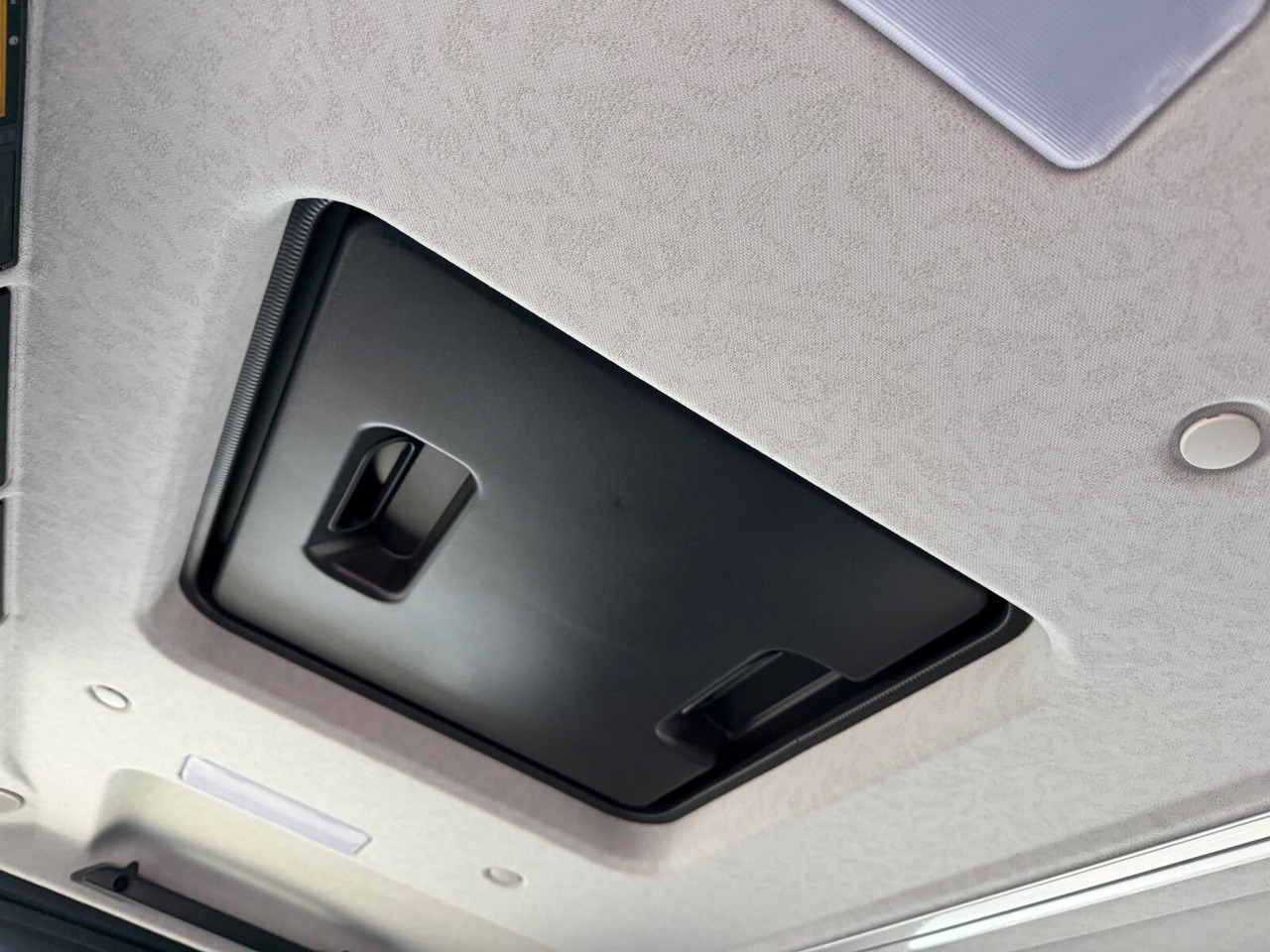 Truk sasis baru Mercedes-Benz Arocs 1840 K 4x2 Arocs 1840 K 4x2, MultimediaCockpit, 2x Nebenantrieb, NMV & Motorabtrieb: gambar 7