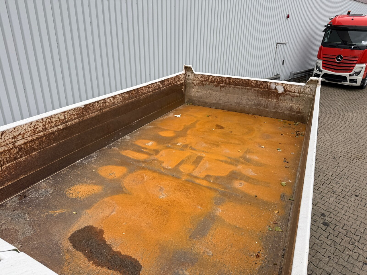 Mercedes-Benz Arocs 1842 AK 4x4 Arocs 1842 AK 4x4 - Truk jungkit: gambar 2 Mercedes-Benz Arocs 1842 AK 4x4 Arocs 1842 AK 4x4 - Truk jungkit: gambar 2