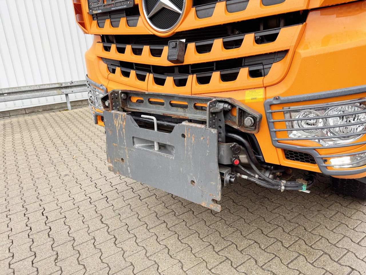 Truk jungkit Mercedes-Benz Arocs 2036 AK 4x4 Arocs 2036 AK 4x4, Grounder, Motorabtrieb, Bordmatik, Winterdienstausstattung: gambar 7 Truk jungkit Mercedes-Benz Arocs 2036 AK 4x4 Arocs 2036 AK 4x4, Grounder, Motorabtrieb, Bordmatik, Winterdienstausstattung: gambar 7