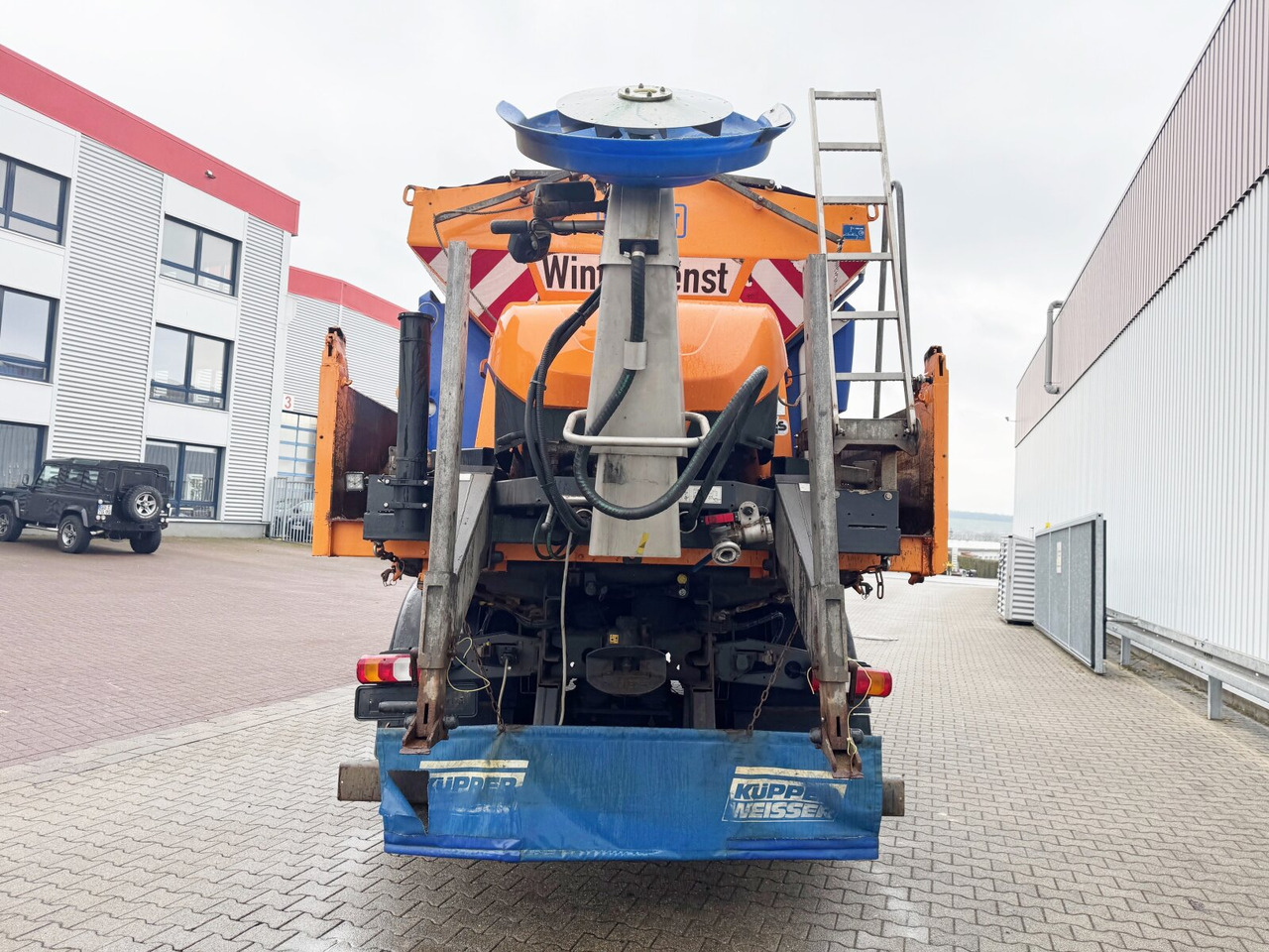 Truk jungkit Mercedes-Benz Arocs 2036 AK 4x4 Arocs 2036 AK 4x4, Grounder, Motorabtrieb, Bordmatik, Winterdienstausstattung: gambar 11 Truk jungkit Mercedes-Benz Arocs 2036 AK 4x4 Arocs 2036 AK 4x4, Grounder, Motorabtrieb, Bordmatik, Winterdienstausstattung: gambar 11