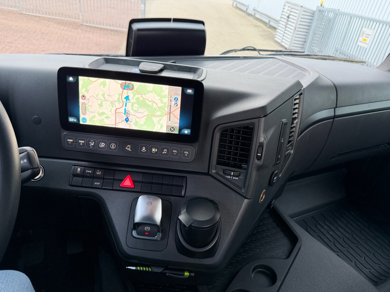 Mercedes-Benz Arocs 2542 L 6x2/4 Arocs 2542 L 6x2/4, Vorlauflenk-/liftachse, Navi, MultimediaCockpit - Truk sasis: gambar 3 Mercedes-Benz Arocs 2542 L 6x2/4 Arocs 2542 L 6x2/4, Vorlauflenk-/liftachse, Navi, MultimediaCockpit - Truk sasis: gambar 3