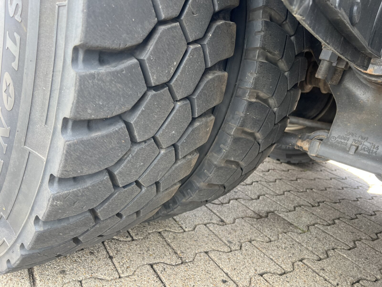 Mercedes-Benz Arocs 2635/40 K 6x4 Arocs 2635/40 K 6x4, Bordmatik links - Truk jungkit: gambar 2 Mercedes-Benz Arocs 2635/40 K 6x4 Arocs 2635/40 K 6x4, Bordmatik links - Truk jungkit: gambar 2