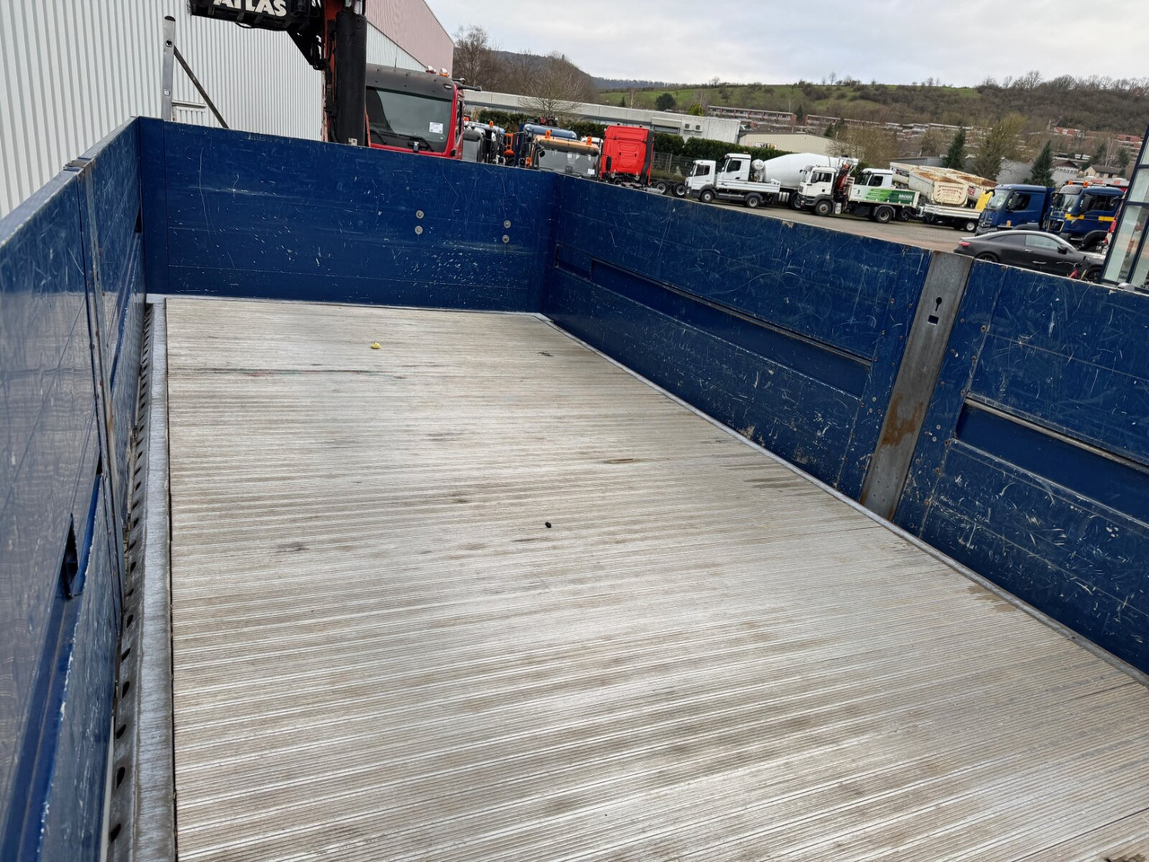 Mercedes-Benz Arocs 2642 6x4 Arocs 2642 6x4 mit Heckkran Atlas AK 186.3 V-2 - Truk derek, Truk flatbed: gambar 2 Mercedes-Benz Arocs 2642 6x4 Arocs 2642 6x4 mit Heckkran Atlas AK 186.3 V-2 - Truk derek, Truk flatbed: gambar 2