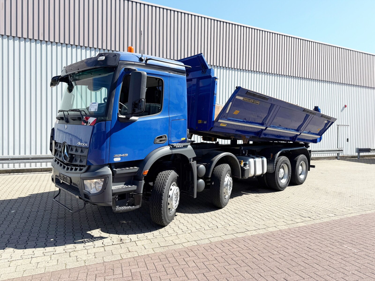 Mercedes-Benz Arocs 3243 K 8x4/4 Arocs 3243 K 8x4/4, Bordmatik - Truk jungkit: gambar 1 Mercedes-Benz Arocs 3243 K 8x4/4 Arocs 3243 K 8x4/4, Bordmatik - Truk jungkit: gambar 1