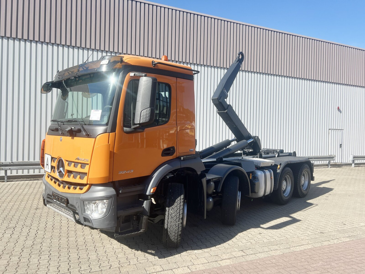 Mercedes-Benz Arocs 3243 LK 8x4/4 Arocs 3243 LK 8x4/4, Motorabtrieb - Hook lift: gambar 1 Mercedes-Benz Arocs 3243 LK 8x4/4 Arocs 3243 LK 8x4/4, Motorabtrieb - Hook lift: gambar 1
