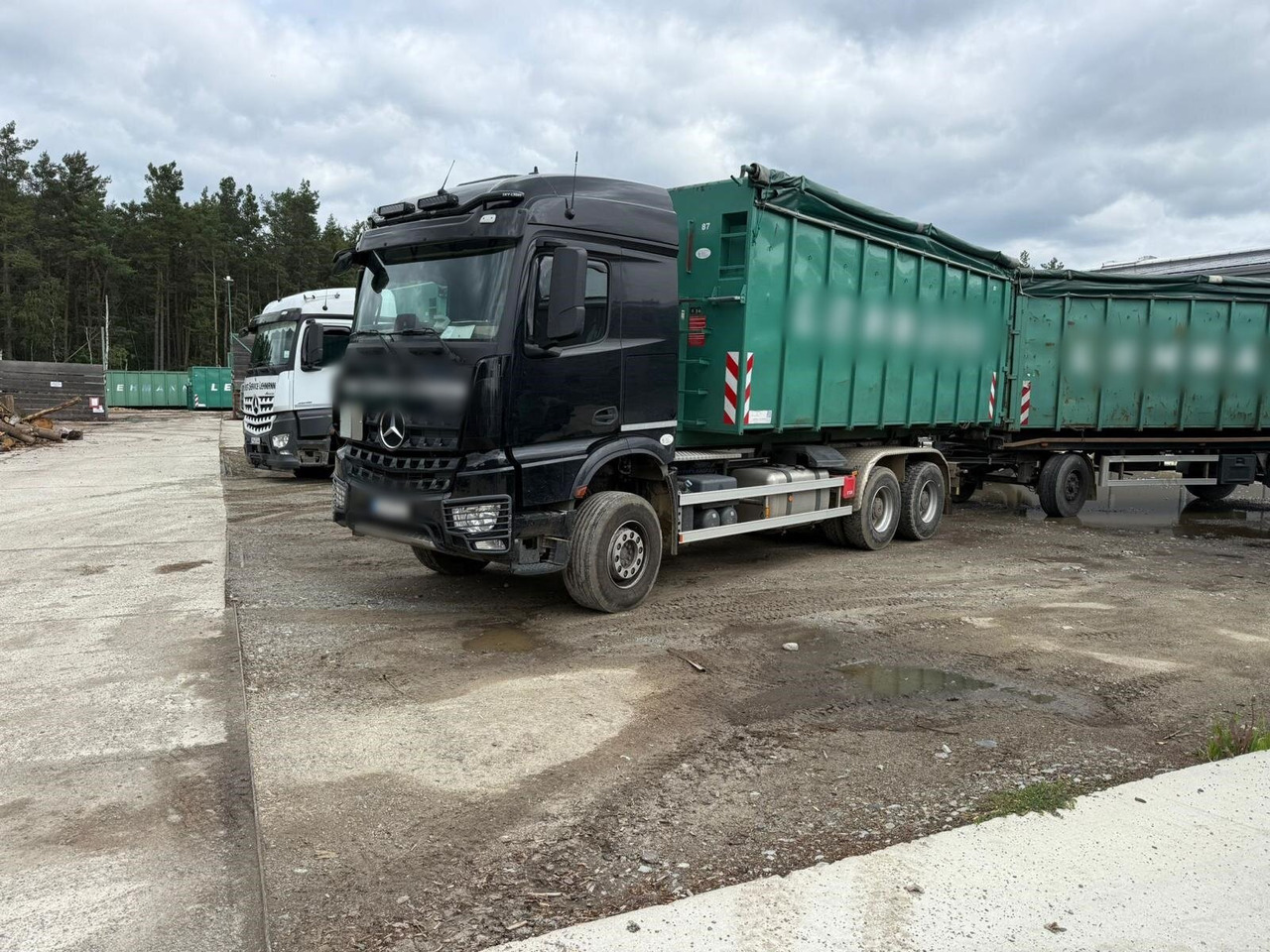 Mercedes-Benz Arocs 3351 6x4 Arocs 3351 6x4, Grounder, Retarder, Multimedia Cockpit, StreamSpace - Hook lift: gambar 2 Mercedes-Benz Arocs 3351 6x4 Arocs 3351 6x4, Grounder, Retarder, Multimedia Cockpit, StreamSpace - Hook lift: gambar 2