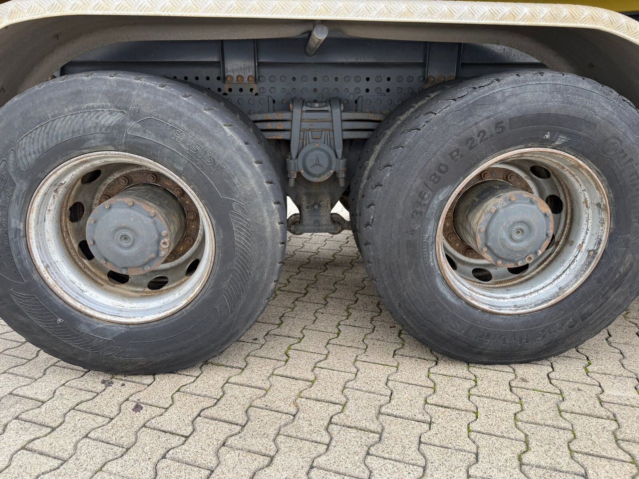 Mercedes-Benz Arocs 3363 K 6x4 Arocs 3363 K 6x4, Grounder, Turbo-Retarder-Kupplung - Hook lift: gambar 2 Mercedes-Benz Arocs 3363 K 6x4 Arocs 3363 K 6x4, Grounder, Turbo-Retarder-Kupplung - Hook lift: gambar 2