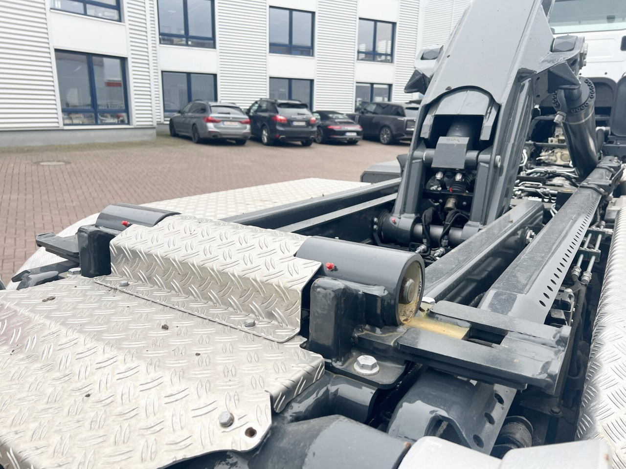 Mercedes-Benz Arocs 4142/48 8x4/4 Arocs 4142/48 8x4/4, Grounder, Meiller RS26 62-K, Funk - Hook lift: gambar 2 Mercedes-Benz Arocs 4142/48 8x4/4 Arocs 4142/48 8x4/4, Grounder, Meiller RS26 62-K, Funk - Hook lift: gambar 2