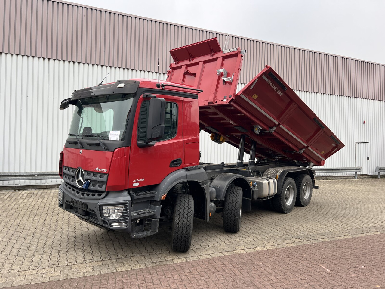 Mercedes-Benz Arocs 4146 K 8x4/4 Arocs 4146 K 8x4/4, Grounder, Multimedia Cockpit, Meiller Kipper, Bordmatik links - Truk jungkit: gambar 1 Mercedes-Benz Arocs 4146 K 8x4/4 Arocs 4146 K 8x4/4, Grounder, Multimedia Cockpit, Meiller Kipper, Bordmatik links - Truk jungkit: gambar 1