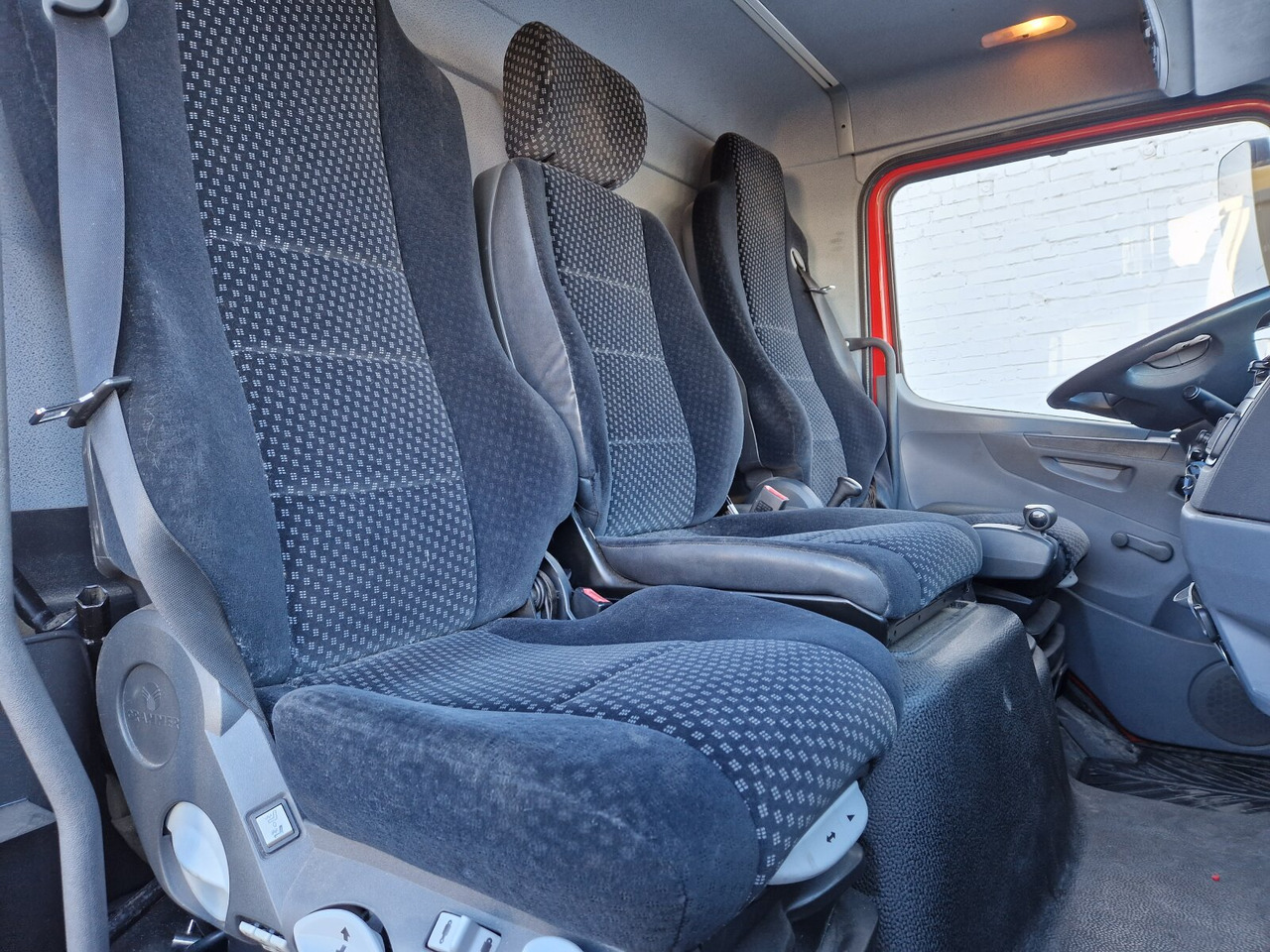 Mercedes-Benz Atego 1218 L 4x2 1218 L 4x2, Fassi Kran F 95A21 5.9m-1.545 kg, - Truk derek: gambar 5 Mercedes-Benz Atego 1218 L 4x2 1218 L 4x2, Fassi Kran F 95A21 5.9m-1.545 kg, - Truk derek: gambar 5