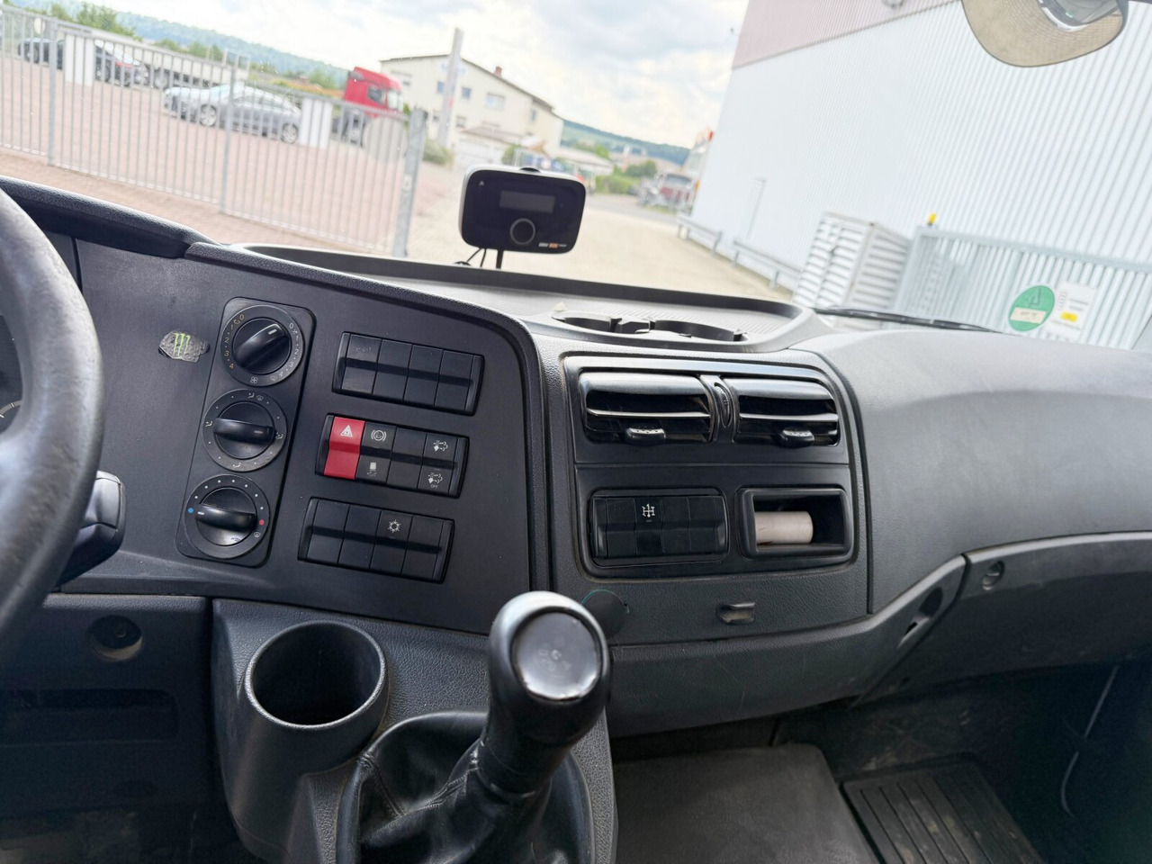 Mercedes-Benz Atego 1223 K 4x2 Atego 1223 K 4x2, 2x AHK - Truk jungkit: gambar 5 Mercedes-Benz Atego 1223 K 4x2 Atego 1223 K 4x2, 2x AHK - Truk jungkit: gambar 5
