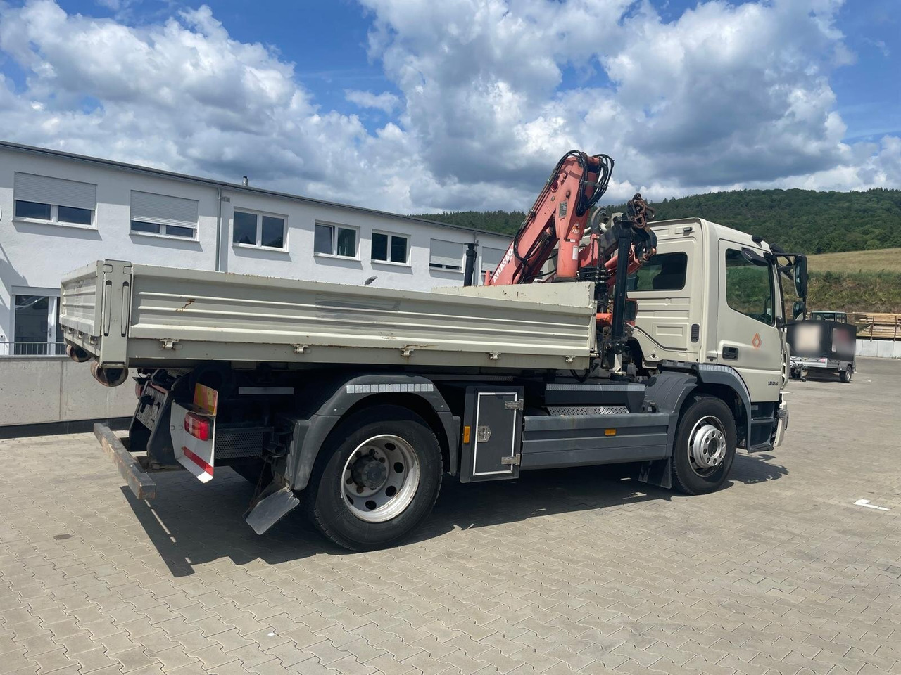 Mercedes-Benz Atego 1224 K 4x2 Atego 1224 K 4x2 - Hook lift: gambar 2 Mercedes-Benz Atego 1224 K 4x2 Atego 1224 K 4x2 - Hook lift: gambar 2