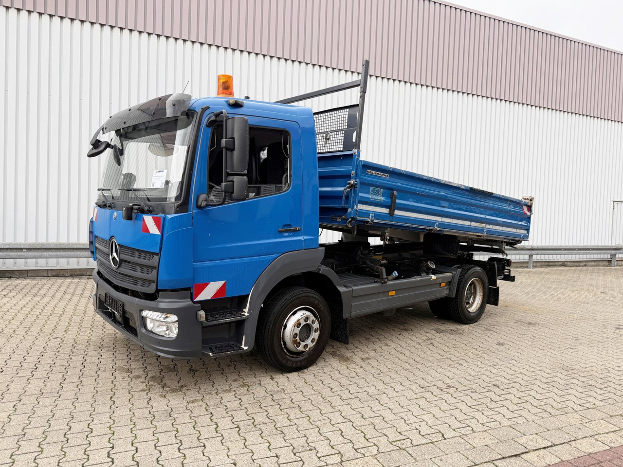 Mercedes-Benz Atego 1224 K 4x2 Atego 1224 K 4x2, Meiller 3-S-Kipper 2x AHK Öl - Truk jungkit: gambar 1 Mercedes-Benz Atego 1224 K 4x2 Atego 1224 K 4x2, Meiller 3-S-Kipper 2x AHK Öl - Truk jungkit: gambar 1