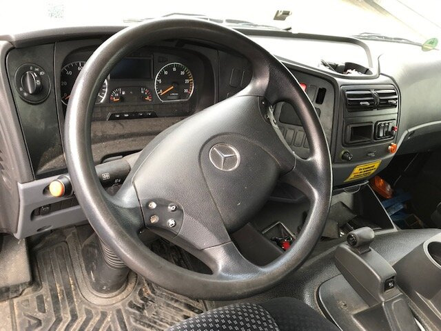 Mercedes-Benz Atego 1224 L 4x2 Atego 1224 L 4x2 Glastransporter, gegen Aufpreis Heckkran Fassi F95A21 - Truk flatbed, Truk derek: gambar 5 Mercedes-Benz Atego 1224 L 4x2 Atego 1224 L 4x2 Glastransporter, gegen Aufpreis Heckkran Fassi F95A21 - Truk flatbed, Truk derek: gambar 5