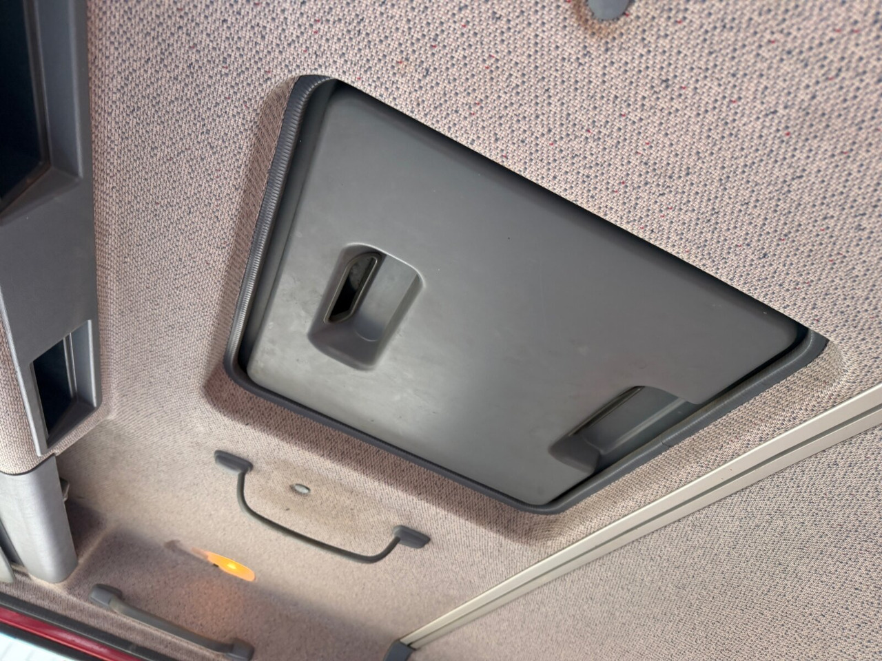 Mercedes-Benz Atego 1523 AK 4x4 Atego 1523 AK 4x4 - Truk jungkit: gambar 2 Mercedes-Benz Atego 1523 AK 4x4 Atego 1523 AK 4x4 - Truk jungkit: gambar 2